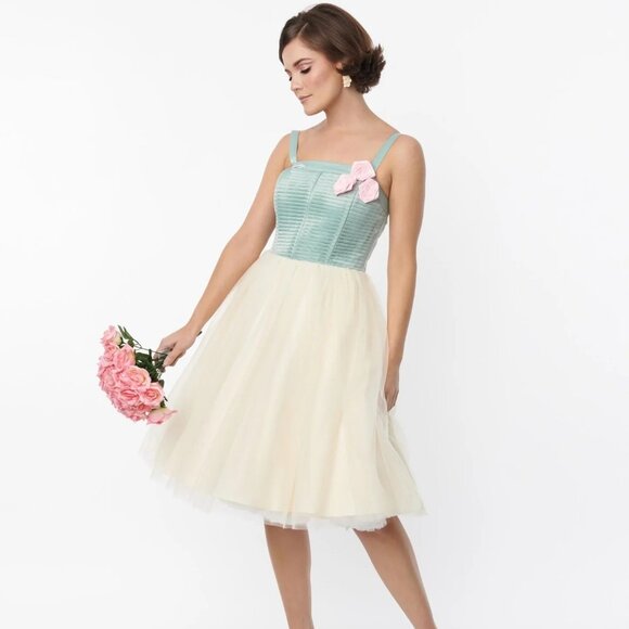 Unique Vintage Dresses & Skirts - Unique Vintage Sage & Ivory Tulle Swing Cocktail Dress, XS, NWT